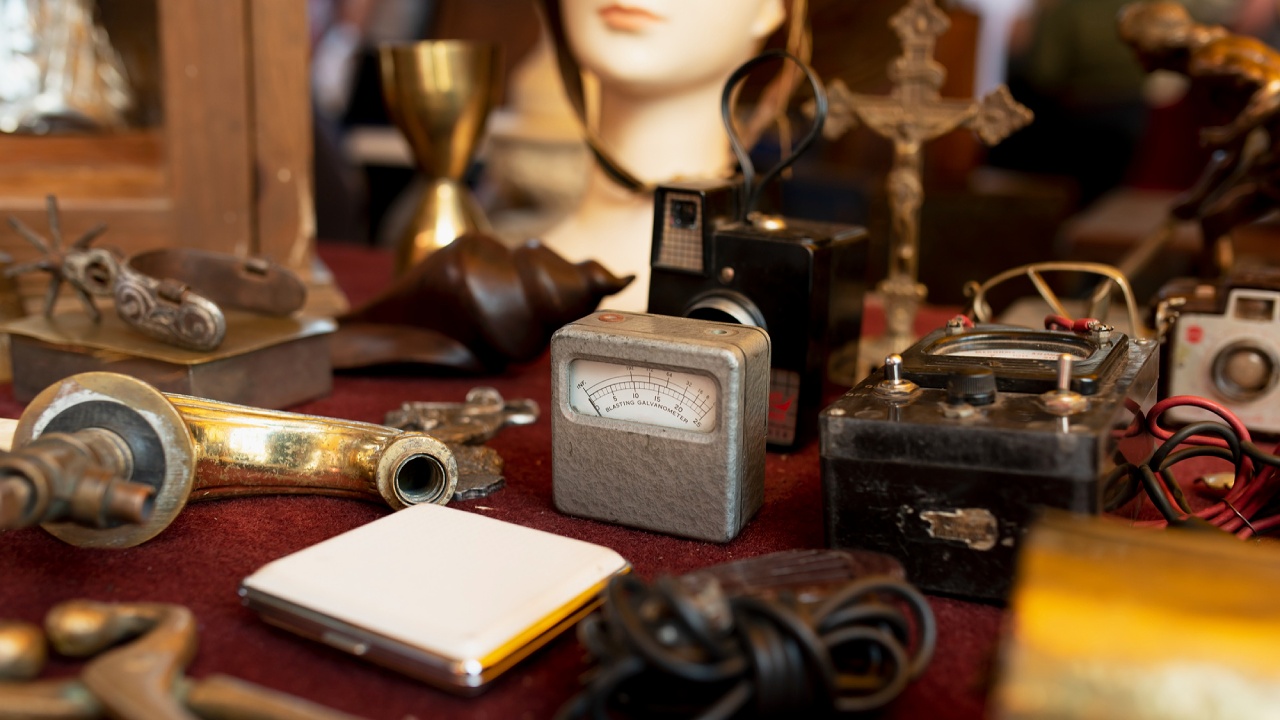 Hidden Gems in Unexpected Places: Garage Sales & Auctions